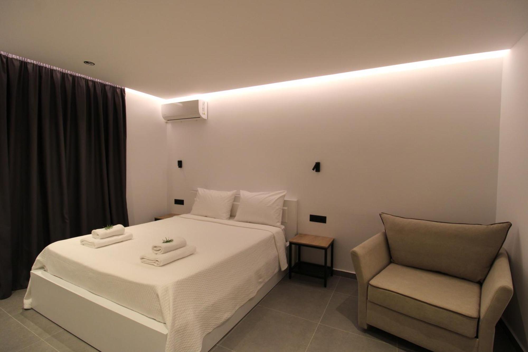 Melina'S Seaside Retreat Aparthotel Εξαμίλιο Εξωτερικό φωτογραφία