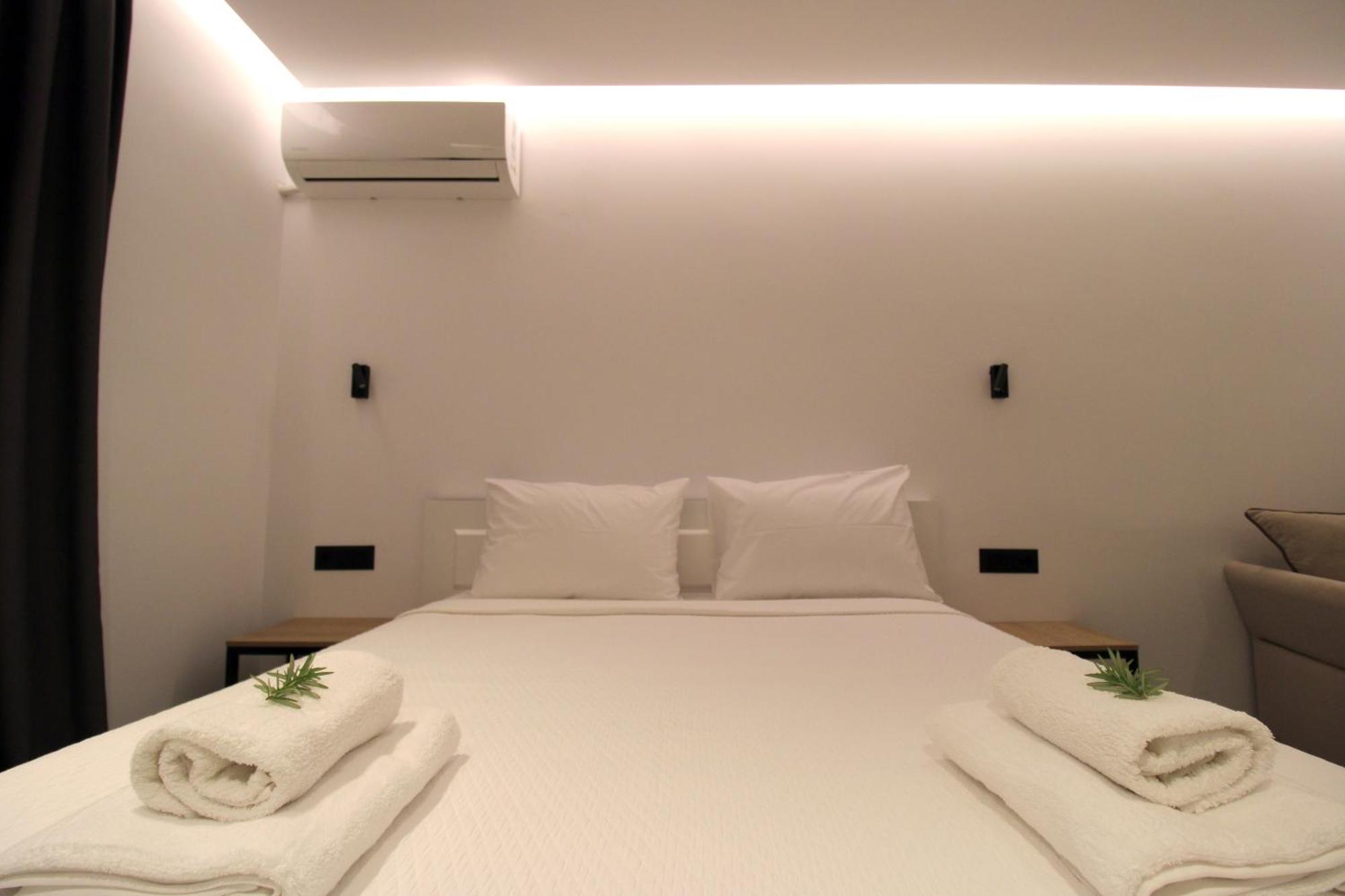 Melina'S Seaside Retreat Aparthotel Εξαμίλιο Εξωτερικό φωτογραφία