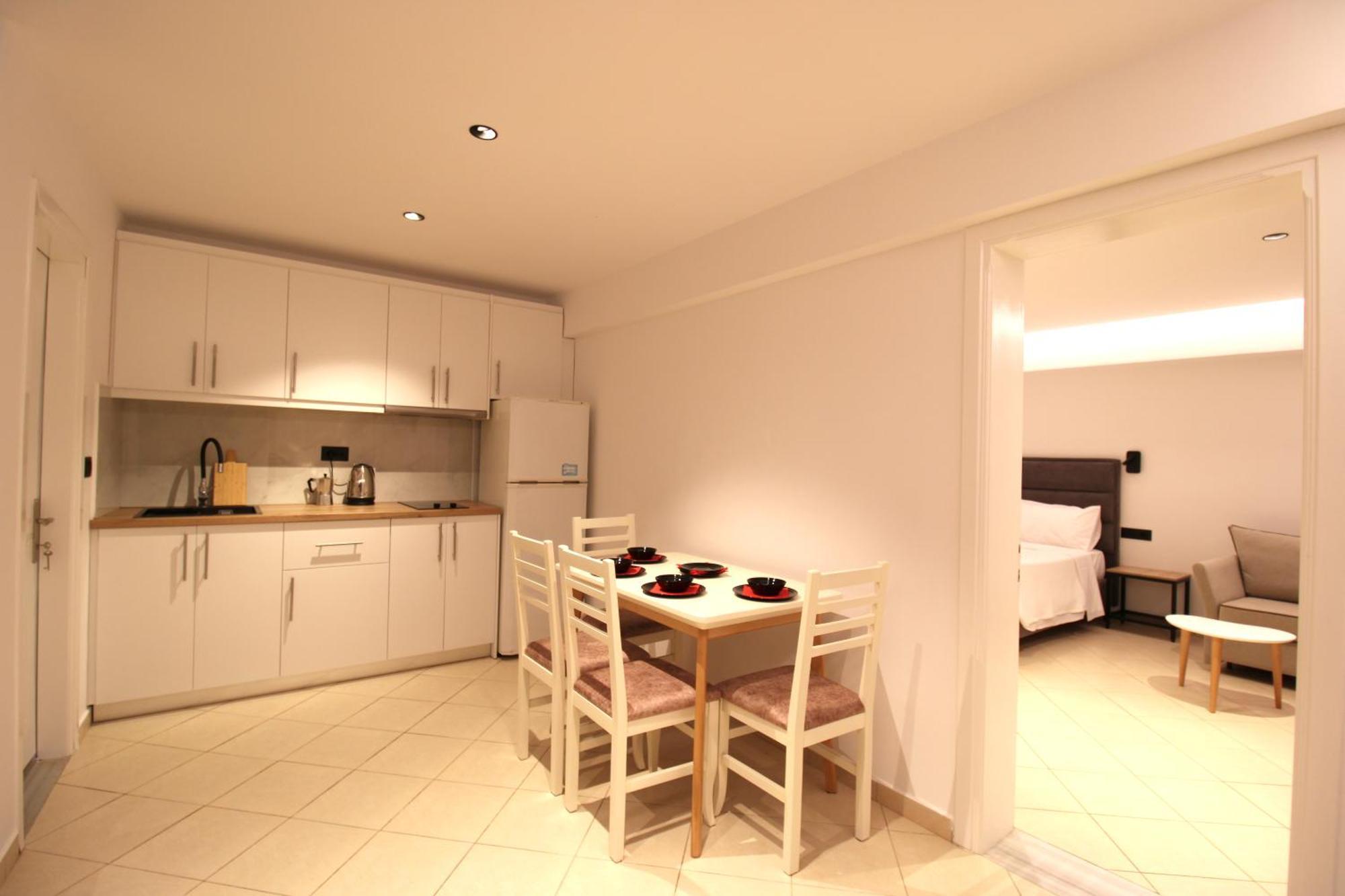 Melina'S Seaside Retreat Aparthotel Εξαμίλιο Εξωτερικό φωτογραφία