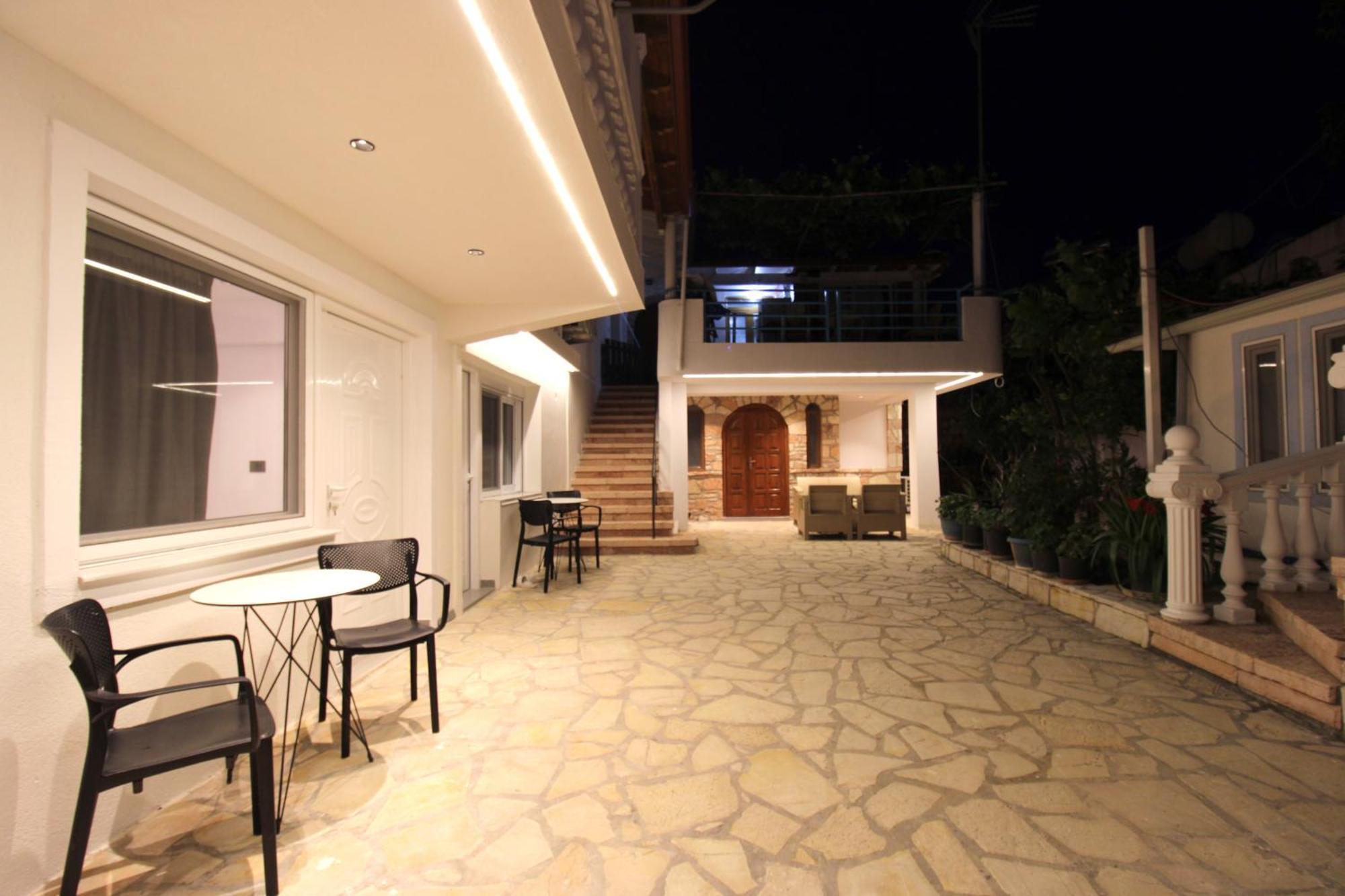 Melina'S Seaside Retreat Aparthotel Εξαμίλιο Εξωτερικό φωτογραφία