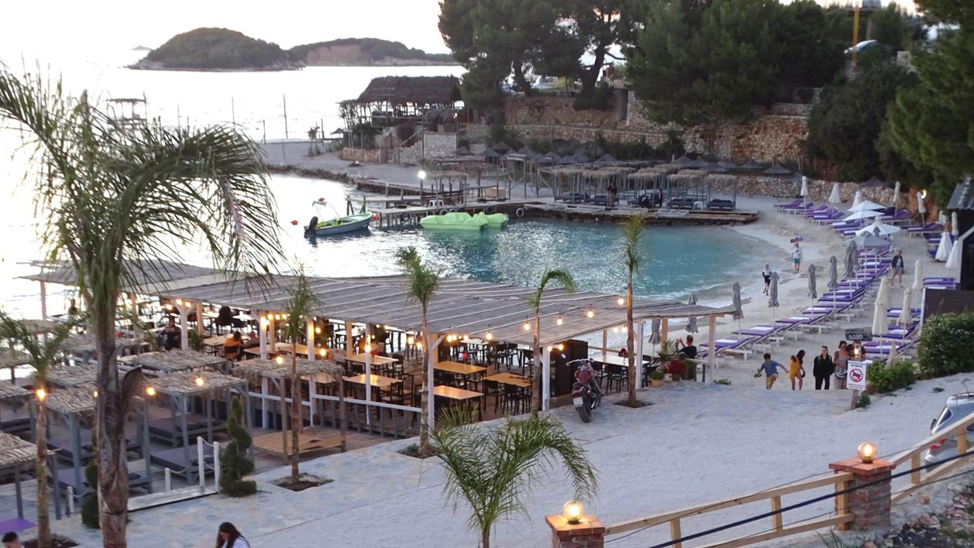 Melina'S Seaside Retreat Aparthotel Εξαμίλιο Εξωτερικό φωτογραφία