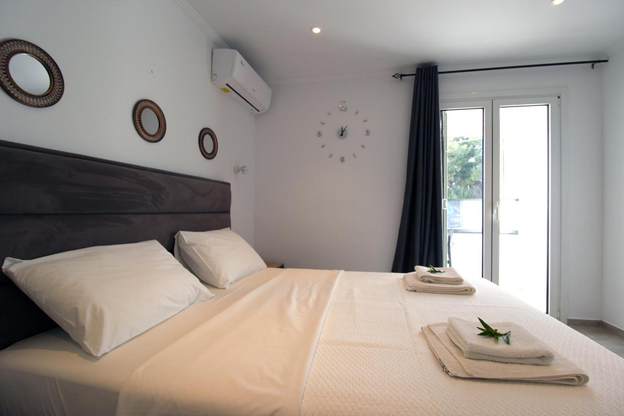 Melina'S Seaside Retreat Aparthotel Εξαμίλιο Εξωτερικό φωτογραφία